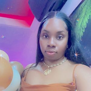 Meet your Posher, Emika